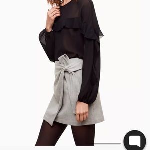 ☘️Wilfred front tie mini skirt☘️